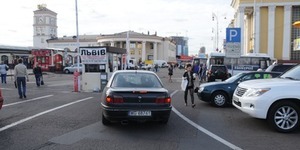 Хочеш під’їхати до електрички – плати 