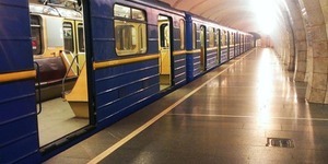 Через футбол підземка працюватиме довше