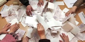 Кандидат в мери тиснув на районну виборчу комісію
