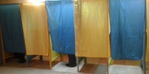 Діючий мер столиці лідирує