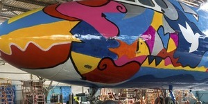 АН-24 перетворюють на галерею-трансформер