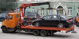 Евакуюватимуть авто з водіями «під шофе», за зупинку на зебрі чи під заборонним знаком