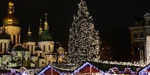 Головна ялинка країни запалить вогні на день Святого Миколая