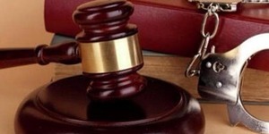 У Києві на хабарі у 15 тисяч затримали держслужбовця