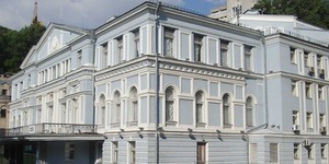 «Ножі в курках»: британська п’єса на українській сцені