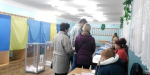 Спокійні вибори: до дільниці прийшло близько чверті киян