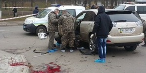 У Києві під час руху вибухнуло авто