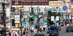 У Києві демонтували майже 3 тисячі незаконних рекламоносіїв