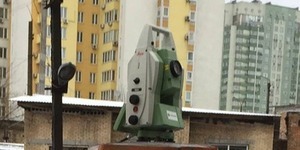 Через особливі ґрунти під аварійним будинком понад 80 киянам доведеться ночувати у приймах