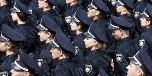 Центр Києва посилено охороняють