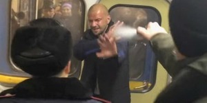 Поліцейські затримали "Бога Ісуса" в столичному метро [відео]