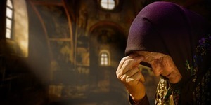 Материнська молитва зупинить війну