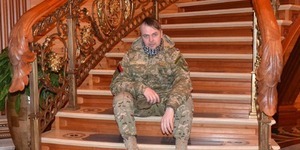 Українським військовим влаштували екскурсію Межигір’ям