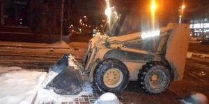За минулу добу на дороги Києва висипали понад 2 тисячі тонн солі