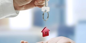 Віталій Кличко доручив забезпечити житлом сестру Василя Стуса Марію Стус