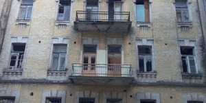 Рятувальники розбираючи завали у будинку на Хмельницького  використовують тепловізор [відео]