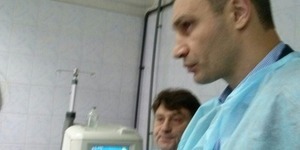 Кличко пообіцяв побудувати новий нефрологічний центр