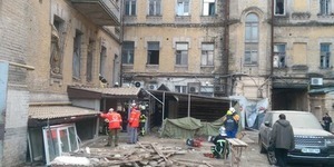 Власниця зруйнованого будинку на Богдана Хмельницького відповість за все. Якщо її розшукають