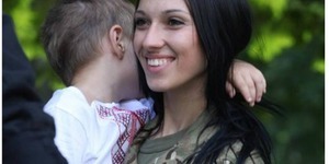 Жінка і на війні залишається жінкою