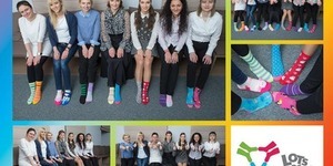 Марина Порошенко одягнула різнокольорові шкарпетки