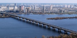 Киян попередили про обмеження руху на мосту Патона