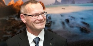 Киянам показують фотографії з далеких мандрівок і запрошують на творчу зустріч з автором