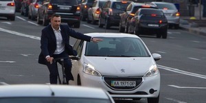 Кличко вирішив їздити на роботу на велосипеді [фото]