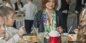 У шкільній їдальні Києва з'явився "шведський стіл"