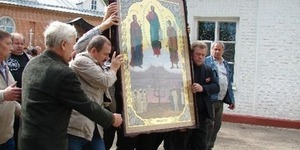 Ікони зони відчуження ЧАЕС, що рятують від радіації
