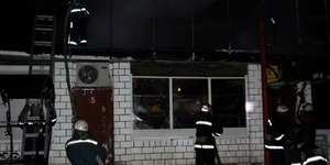 На ринку "Юність" горіла покрівля торгових рядів