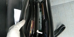 Злодії-іноземці обкрадають киян ріжучи колеса авто