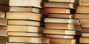 Бібліотека ім. В.Некрасова передала військовим понад 120 книжок