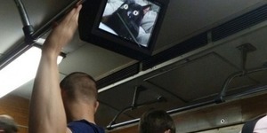 Хакери транслювали у метро котиків