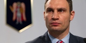 Кличко вручив документи на землю родинам загиблих в АТО киян