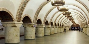 Роботу станції «Золоті ворота» обмежать