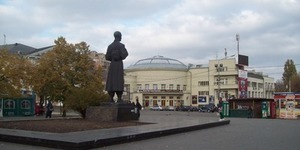 На Контактовій площі частково обмежать рух