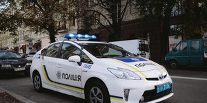 Патрульні нівечать авто