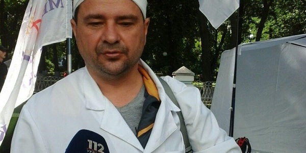 Медики знову страйкують