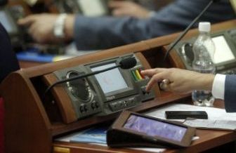На засідання Київради винесуть понад 170 питань. Низку резонансних