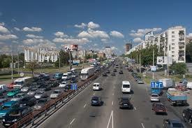 У Києві реконструюють важливий транспортний вузол