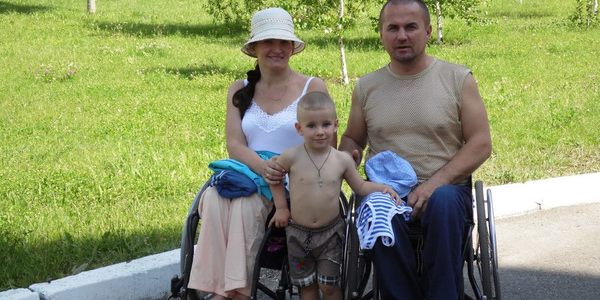 У київському спортклубі відмовилися обслуговувати хлопчика, батьки якого - інваліди
