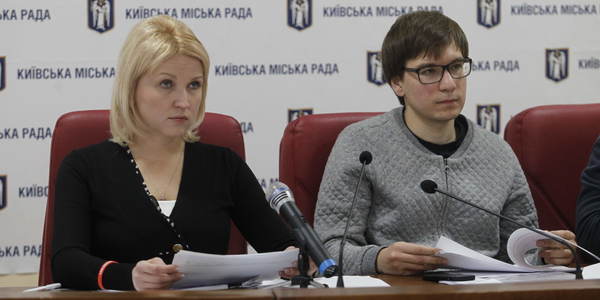У Києві обговорили майбутнє комунальних ЗМІ