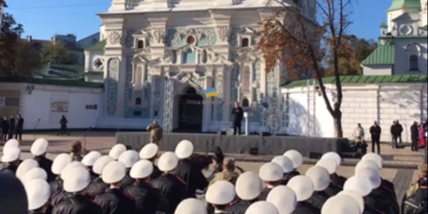 У центрі Києва відбувся молебень та складання клятви курсантами