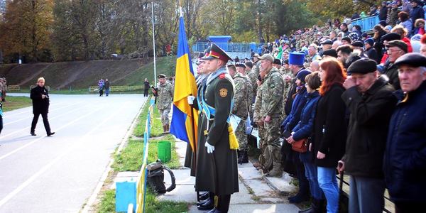 На стадіоні "Старт" святкували Покрову по-сімейному