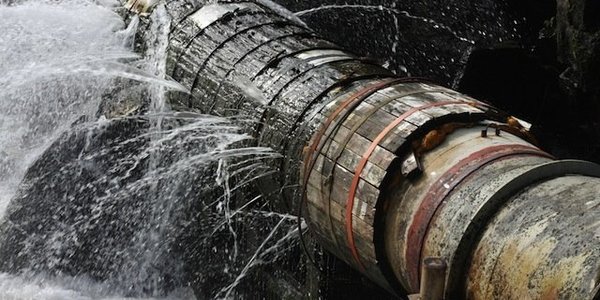 В Голосієво вулиця залишилася без води