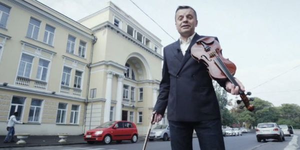 Що сьогодні подивитися на "Молодості": "Листівки з України" та "Русские евреи" Парфьонова
