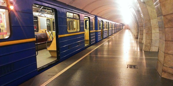 У київському метро відтепер стало більше інтернету