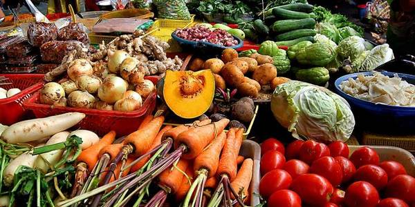 Де можна придбати дешеві продукти у Києві