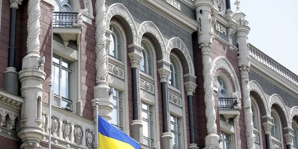 Вкладники банку "Михайлівський" перекрили рух по вулиці Інститутській в Києві
