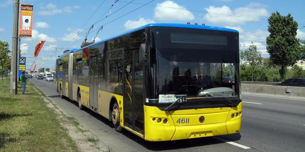 На столичному проспекті закриють маршрути тролейбусів